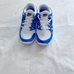 Nike Free Run 2 Sneakers